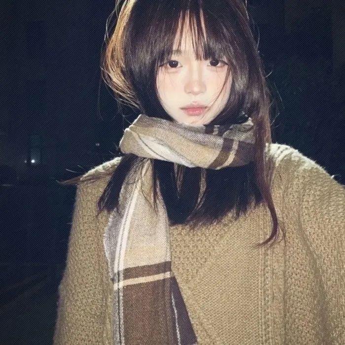 怕羞的黄莺