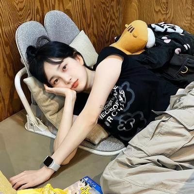 当扎卡里比弗来到小镇